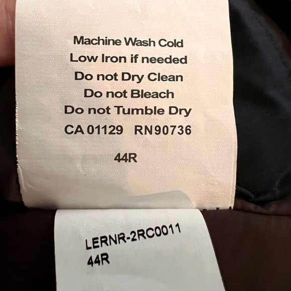 Lauren Ralph Lauren navy colored jacket. Pimaloft Size 44R - Picture 6 of 12